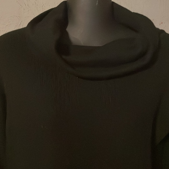 Medium Cyrus black long sleeve cowl neck knit sweater - Picture 4 of 16